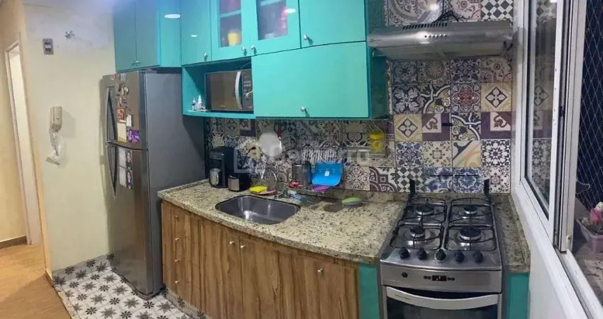 Apartamento com 3 dormitórios à venda, 66 m² por R$ 320.000,00 - Centro - Americana/SP
