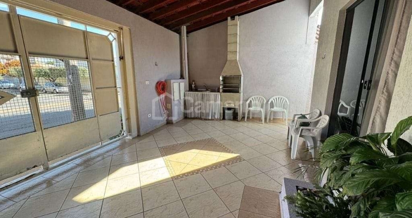 Casa com 3 dormitórios, sendo 1 suíte,  à venda, 221 m² por R$ 650.000 - Vila Mollon IV - Santa Bár