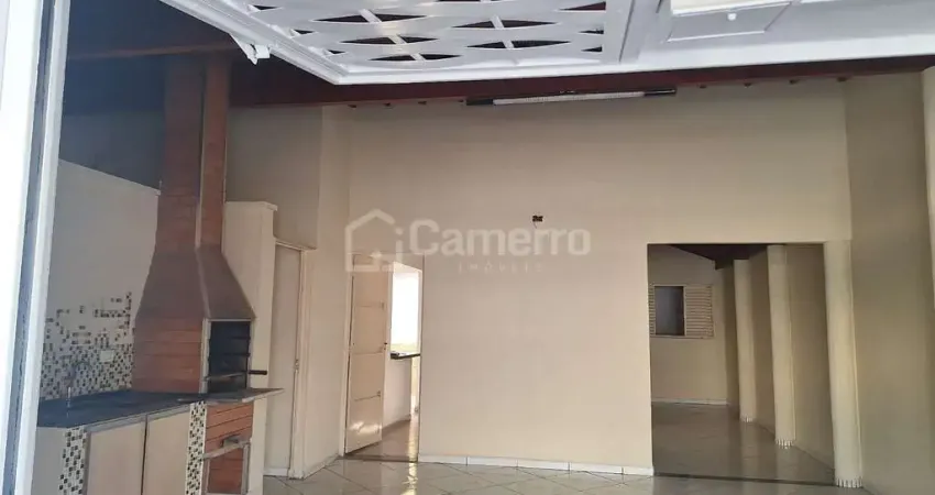 Casa à venda, com 3 dormitórios, sendo 1 suíte, 150 m² terreno e 96 m² construção, por R$ 580.000 -