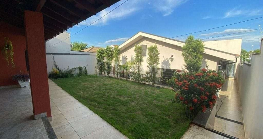 Casa com 3 dormitórios, sendo 1 suíte,  à venda, 176 m² por R$ 900.000 - Jardim Ipiranga - American