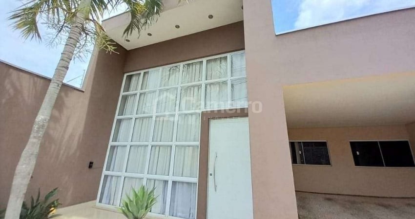 Casa com 3 dormitórios sendo 1 suíte à venda, 167 m² por R$ 900.000 - Terras de Santa Bárbara - San