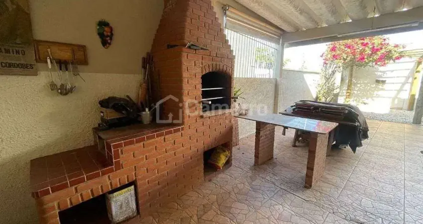 Casa com 3 dormitórios para alugar, 177 m² por R$ 7.500/mês - Centro - Americana/SP