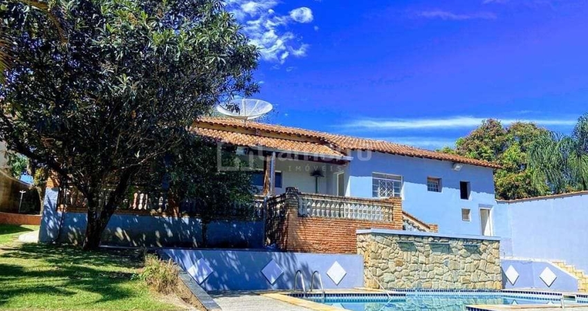 Chácara com 3 dormitórios, sendo 1 suíte,  à venda por R$ 810.000 - Chácara Recreio Cruzeiro do Sul