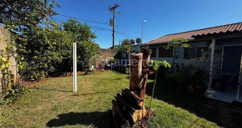 Casa à venda, sendo 2 casas no mesmo terreno, com 182m2 construção e 294,58m² terreno, Vila Mollon