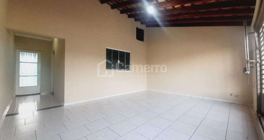 Casa com 3 dormitórios para alugar, por R$ 2300/mês - Vila Pântano II - Santa Bárbara D'Oeste/SP