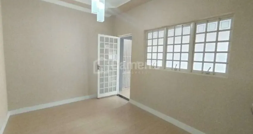 Casa com 2 dormitórios para alugar, 92 m² por R$ 1.500,00/mês - Vila Santa Inês - Americana/SP