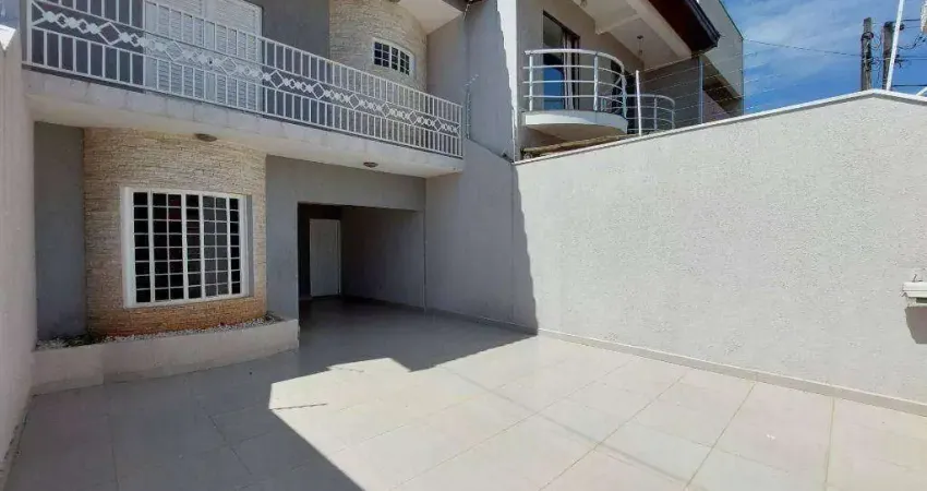 Casa com 3 dormitórios à venda, 226 m² por R$ 695.000,00 - Parque Residencial Jaguari - Americana/SP