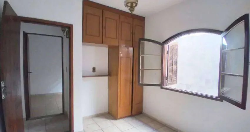 Casa com 3 dormitórios para alugar, 100 m² por R$ 2.581,00/mês - Jardim Girassol - Americana/SP