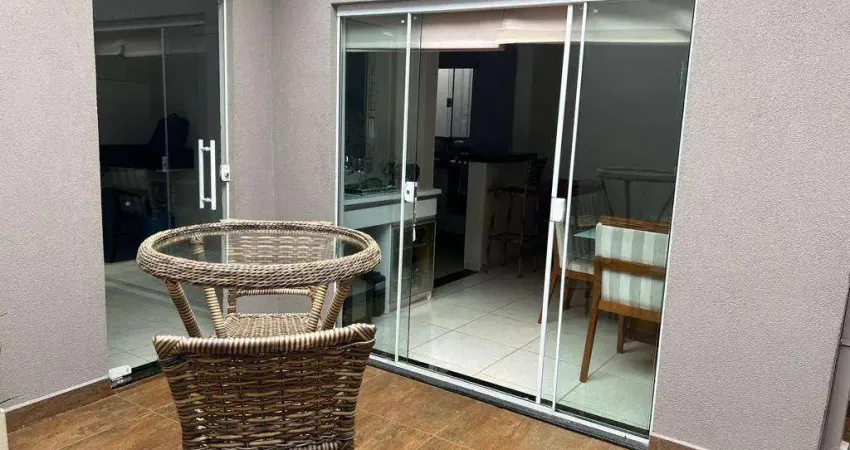 Casa com 2 dormitórios, sendo 1 suíte,  à venda, 230 m² por R$ 1.350.000 - Centro - Santa Bárbara D'Oeste/SP