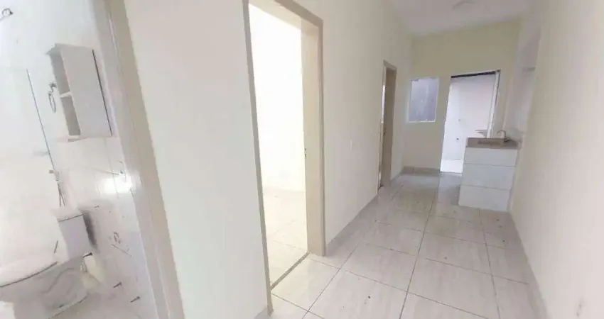 Casa com 2 dormitórios para alugar, 52 m² por R$ 950,00/mês - Vila Mathiesen - Americana/SP