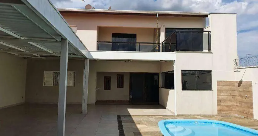 Casa com 3 dormitórios para alugar, 180 m² por R$ 4.500/mês - Parque Universitário - Americana/SP