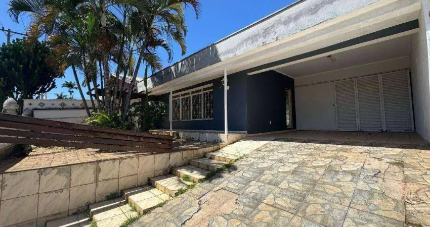 Casa com 4 dormitórios para alugar, 318 m² por R$ 3.500/mês - Chácara Machadinho II - Americana/SP