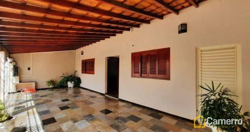 Casa com 3 dormitórios para alugar, 180 m² por R$ 2.800/mês - Antônio Zanaga I - Americana/SP