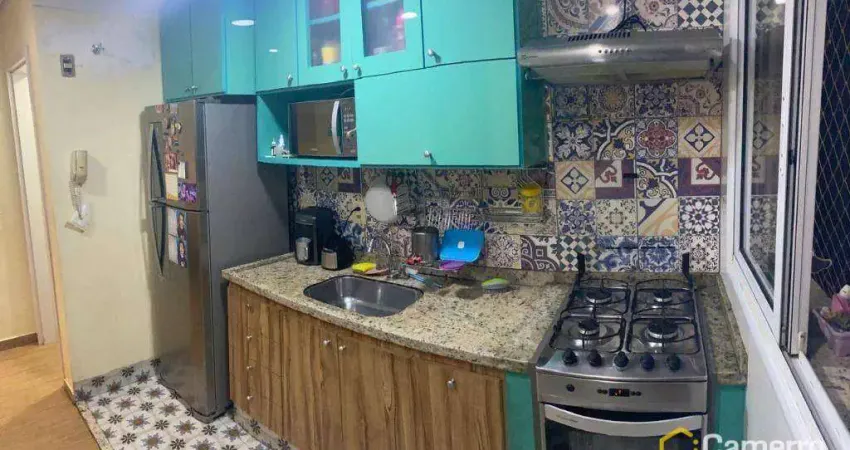 Apartamento com 3 dormitórios à venda, 66 m² por R$ 320.000,00 - Centro - Americana/SP