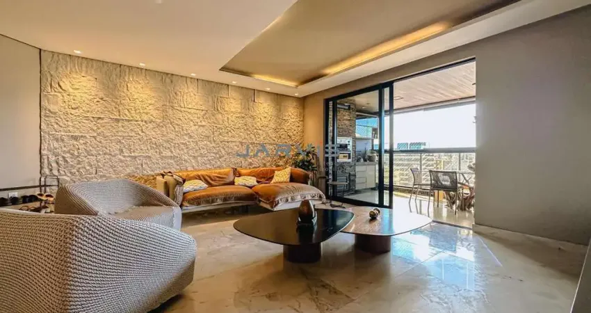 Apto com 4 quartos, sendo 3 suítes a venda na Jatiúca - 2º quadra da praia