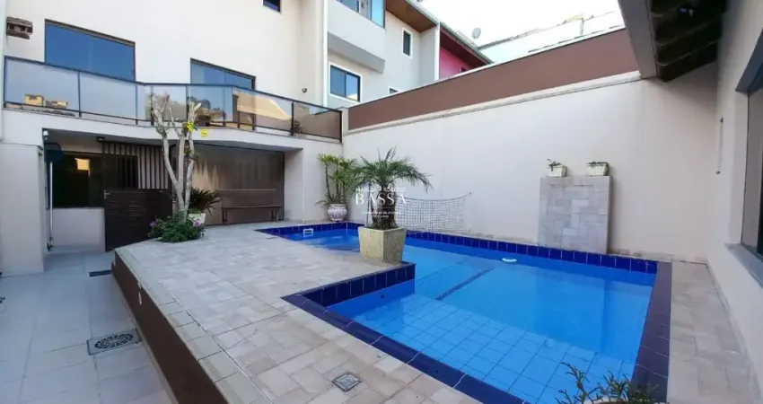 Sobrado triplex - bairro jardim aristocrata - são josé dos pinhais - pr