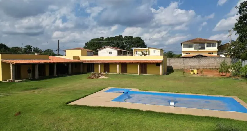 5 SUÍTES - CHÁCARA EM CONDOMÍNIO fechado com 2.000   Perto de São Paulo