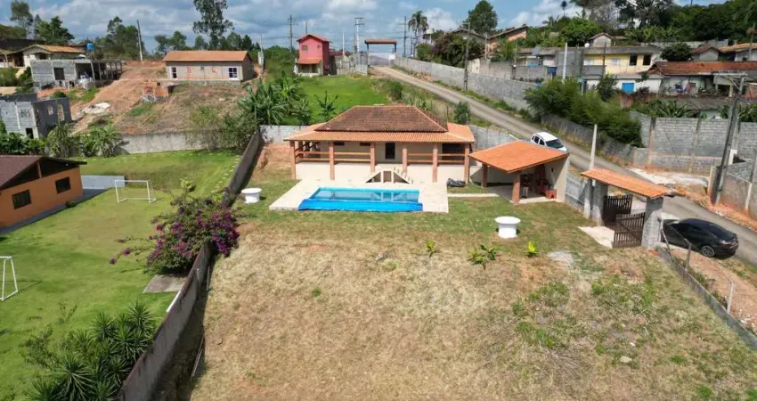 Linda Chácara em Loteamento fechado com 1500 m