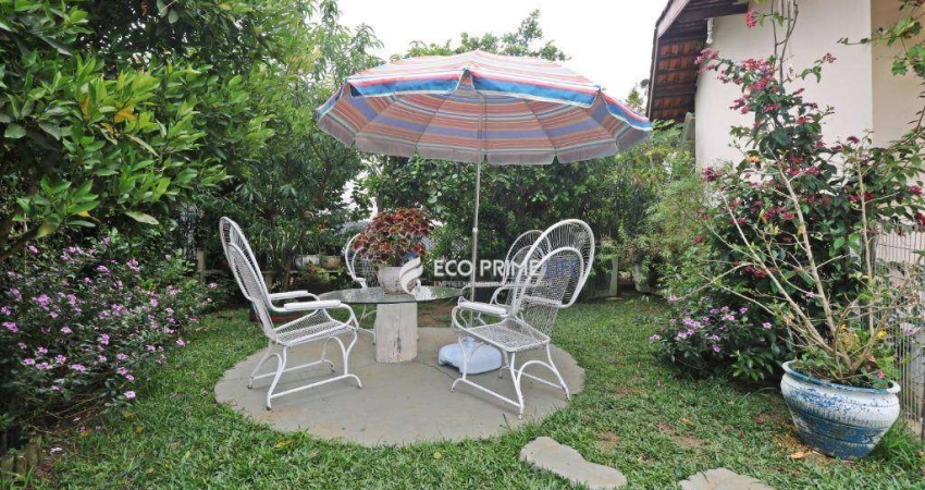 Casa com 3 dormitórios à venda, 244 m² por R$ 1.900.000,00 - São Braz - Curitiba/PR