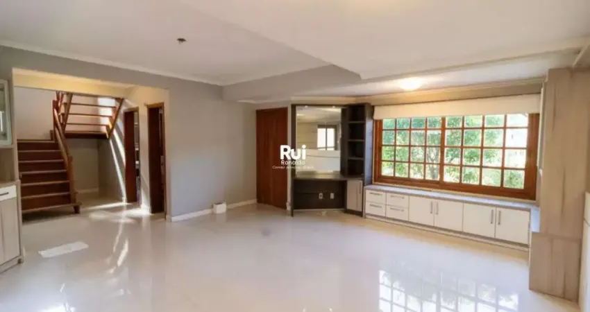 Casa à venda com 182m², 3 quartos e 3 vagas a 100m da juca batista