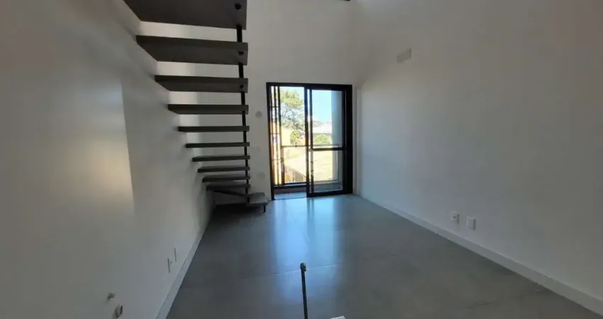 Loft duplex novo com 1 dormitórios sendo 1 suíte + banheiro