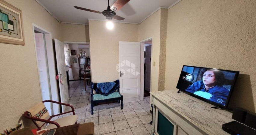 Casa a venda no Bairro Capoeiras  com 3 dormitórios sendo 1 suíte