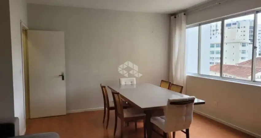 Apartamento com 3 dormitorios, suíte e dependencia reversível