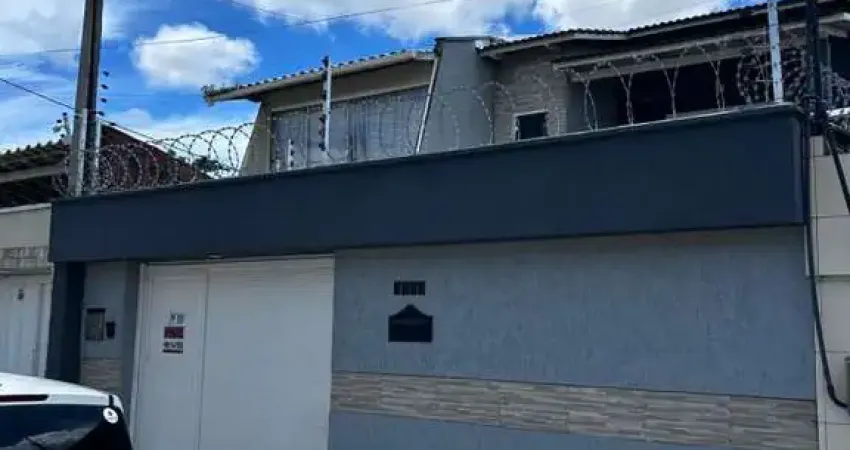 Casa Duplex/Usada para Venda em Fortaleza, Jardim Cearense, 4 dormitórios, 4 suítes, 4 banheiros, 2 vagas