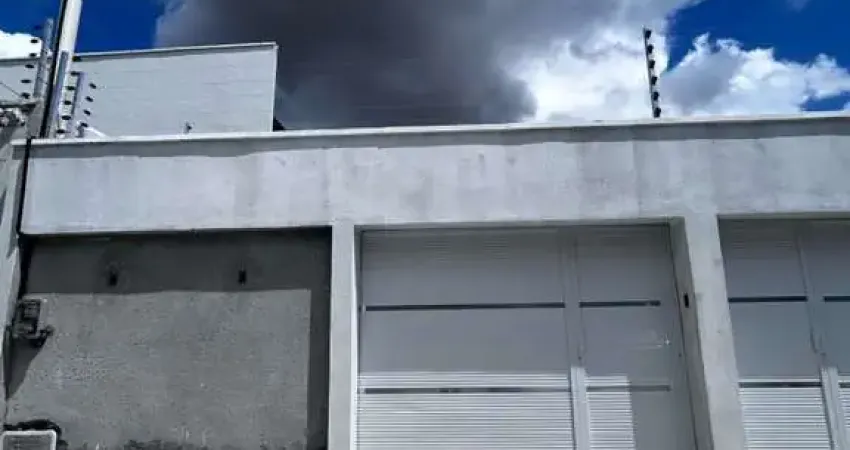 Casa para Venda em Fortaleza, Parangaba, 3 dormitórios, 1 suíte, 2 banheiros, 2 vagas