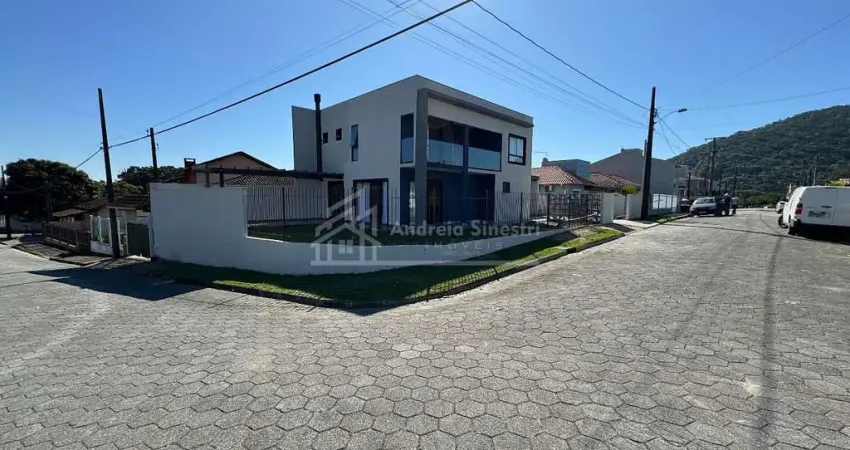 Casa com 3 quartos à venda na Rua Varsovia, Itaguaçu, São Francisco do Sul