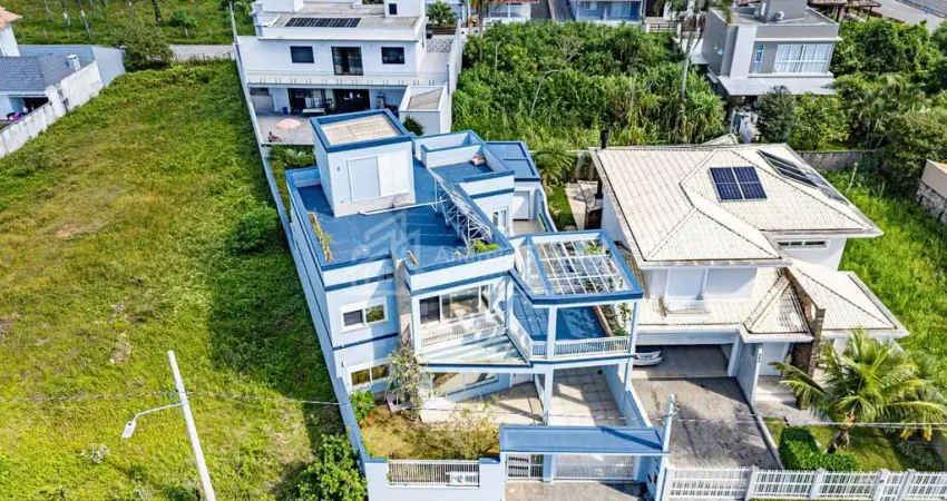 Casa com 3 quartos à venda na Rua Teerã, Itaguaçu, São Francisco do Sul
