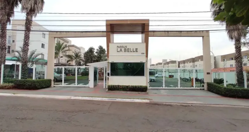 Apartamento para alugar no Edifício Parque La Belle com 2 quartos em Londrina