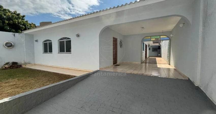 Casa ampla com 4 quartos sendo 1 suíte na Região Leste sendo próximo ao Aeroporto
