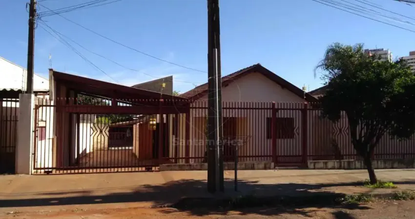 Casa com 4 quartos à venda na Rua Cristiano Machado, Frente e Fundos, --, Campo Belo, Londrina