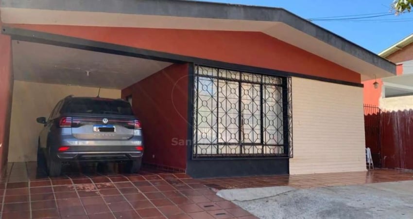Casa à venda no bairro Vila Fujita com 3 quartos sendo 1 suíte na Região Central de Londrina