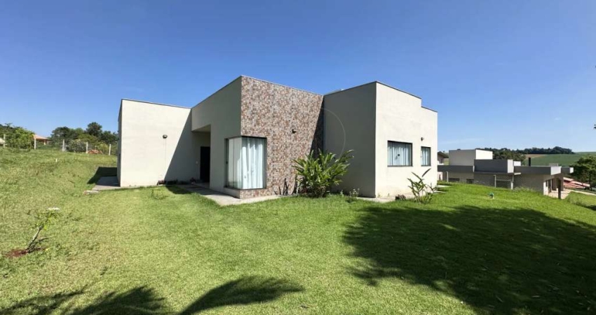Casa no Condomínio Estância Cabral à venda com 2 quartos sendo 1 suíte