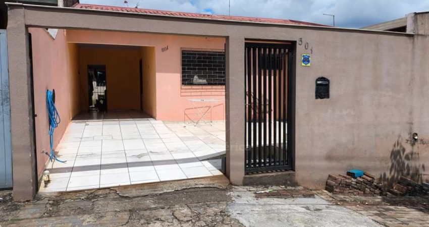 Casa com edícula à venda na região Sul de Londrina