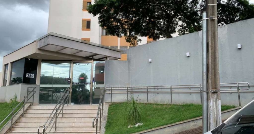 Apartamento à Venda no Edifício Residencial Saveiros em Londrina - Próximo à Prefeitura