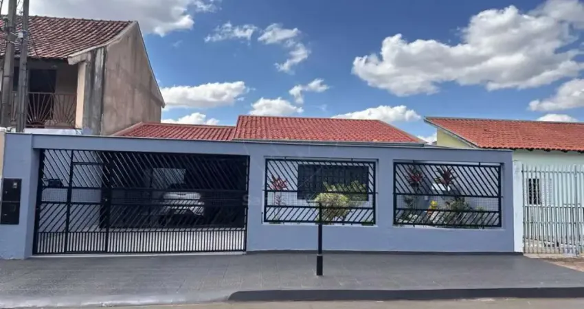 Casa à venda com 3 dormitórios sendo 1 suíte na região leste de londrina