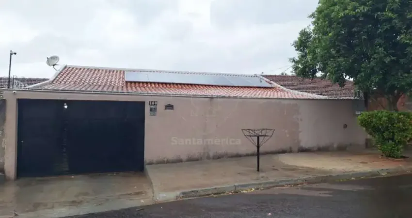 Casa à Venda na Região Norte de Londrina com 2 Dormitórios com armários planejados