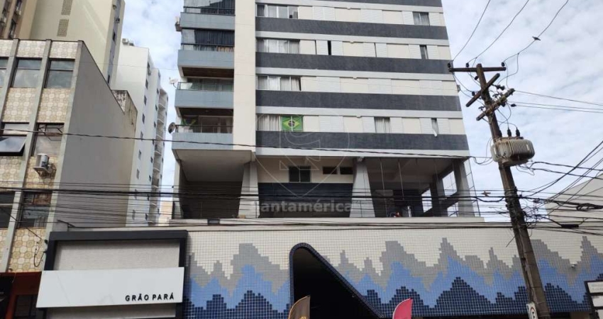 Apartamento com 3 dormitórios no Edifício Grão-Pará