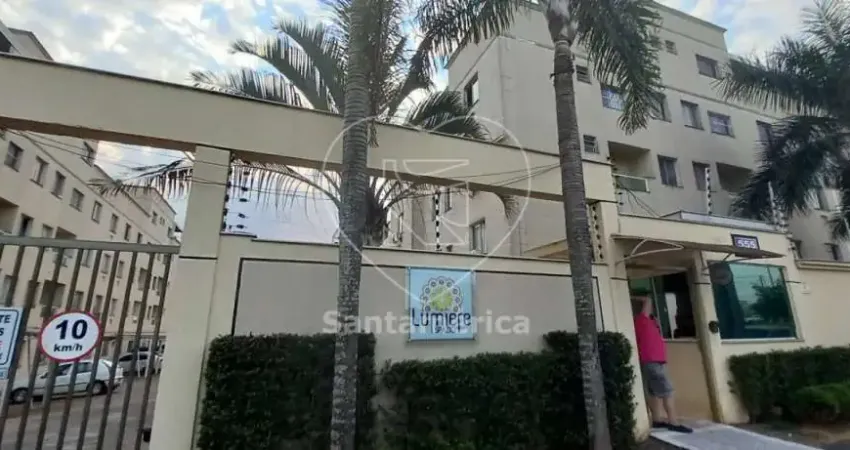 Apartamento à venda no Edifício Spazio Lumiere com 2 quartos sendo 1 suíte.