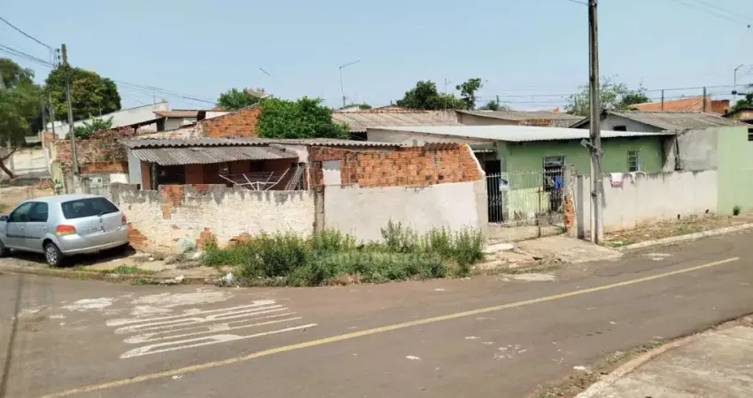 Casa com 65m² á venda no conjunto Aquiles.
