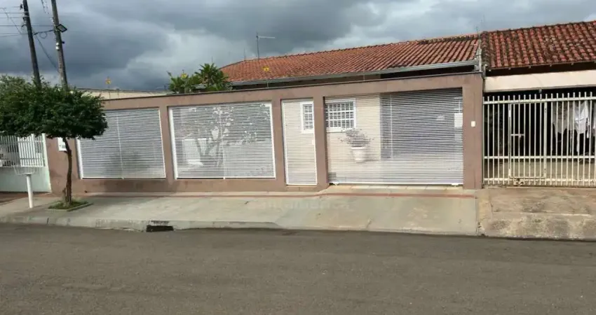Casa à venda no jardim aragarça com 3 quartos sendo 1 suíte em londrina