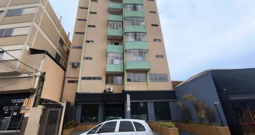 Apartamento à Venda na Região Central com 1 Dormitório