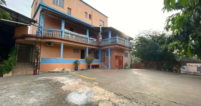 Apartamento com 3 Quartos (2 Suítes) para Alugar Próximo à Avenida Brasília