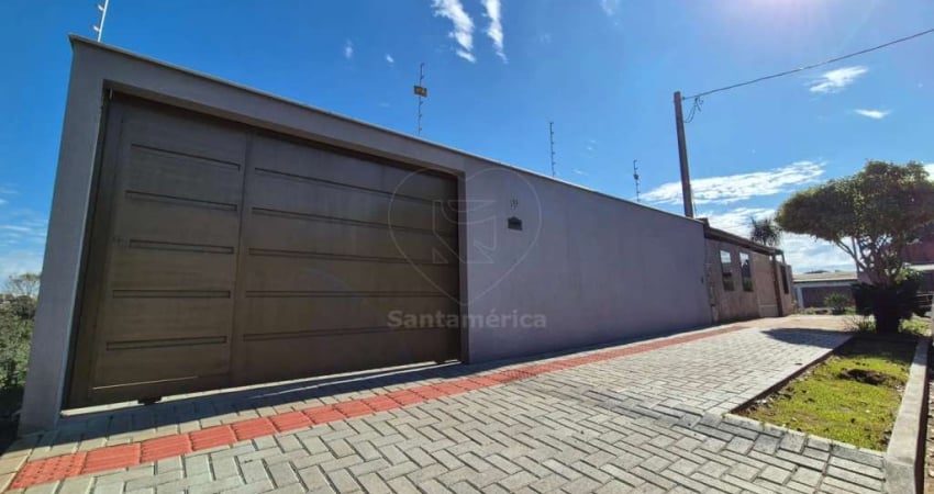 Casa de 2 dormitórios á venda no Jardim Belém, região Norte de Londrina.