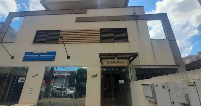 Apartamento semi mobiliado para alugar no edifício rocha catori no centro de londrina
