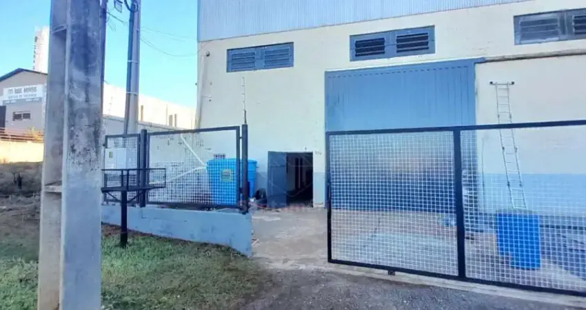Barracão Comercial para Alugar Localização Próxima à PR-369