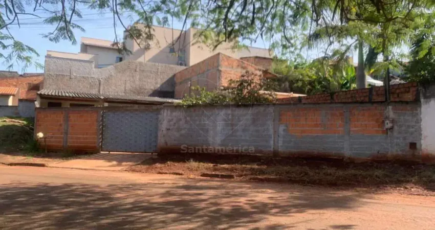 Casa à venda no bairro Residencial do Café com 4 dormitórios e quintal espaçoso